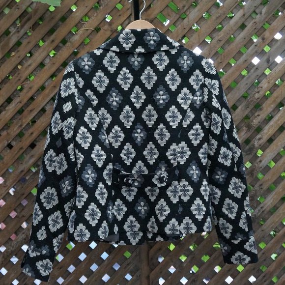 Textured Jacquard Jacket - Picture 4 of 7